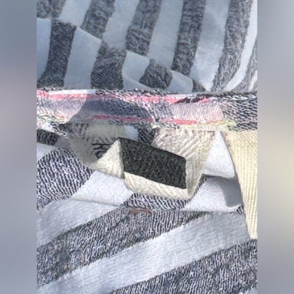 Roxy Gray and White Jumpsuit - Picture 16 of 16